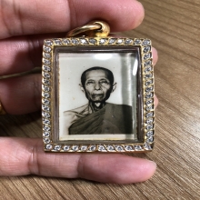 รูปลป.โต๊ะ หลังตราวัด