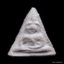 พระนางพญาหลวงปู่เผือก วัดกิ่งแก้ว จ.สมุทรปราการ