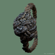 พิรอดแขนหลวงพ่อม่วง วัดบ้านทวน