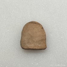 พระหลวงปู่บุญ พิมพ์ซุ้มแหลมเล็ก  เนื้อดิน พ.ศ. 2456