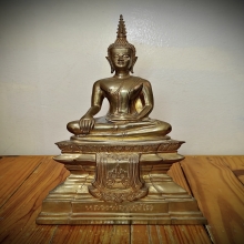 พระบูชา หลวงพ่อพระใส รุ่นสามบารมี ปี ๒๕๕๔