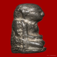 พระหน้านกฮูก กรุวัดชายทุ่ง จ.สพรรณบุรี