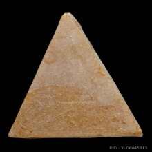 +ติดที่3สมาคม นางพญาหลวงพ่อกวย เนื้อผงน้ำมัน