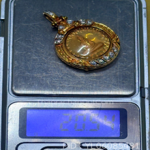 หลวงพ่อโสธร เหรียญทองคำปี51 พร้อมกรอบทองฝังเพชร