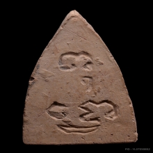 63.พระพุทโธน้อยพิมพ์เล็กหน้าตุ๊กตา เนื้อดิน บัว8เม็ด ปี 2494