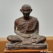 พระบูชา หลวงพ่อขอม วัดไผ่โรงวัว ปี 2505 เนื้อปูนผสมผง