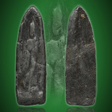 พระกำแพงเชยคางข้างเม็ด พิมพ์เล็ก เนื้อชินเงิน กำแพงเพชร