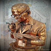 แบ่งปัน พระบรมรูปในหลวง รัชกาลที่9 ทรงงาน 