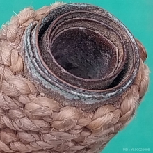 ตะกรุดเนื้อฝาบาตรม้วนหลายรอบ ยาว 3.5 นิ้ว