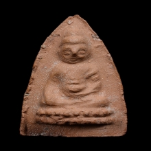 74.พระพุทโธน้อยพิมพ์เล็กหน้าตุ๊กตา เนื้อดิน บัว8เม็ด ปี 2494