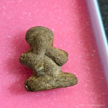 พระปิดตาหลวงพ่อทองสุข พิมพ์ ชลูด  วัดสะพานสูง  ปี 2495- 2515