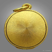 หลวงปู่โต๊ะ ล็อกเก็ตรุ่นลายเซ็นต์ ตลับเท้งปกเกล้า