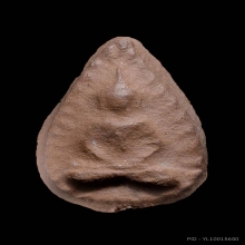 พระกลีบบัว วัดลิงขบ เนื้อดิน ปี2410