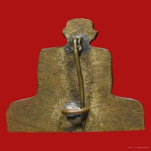 รูปเหมือนปั๊มพิมพ์เข่ากว้างหลังเข็มกลัด หลวงพ่อพรหม 