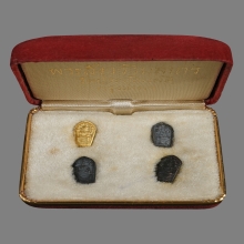 พระนาคปรกใบมะขาม หลวงปู่โต๊ะ เนื้อทองคำ