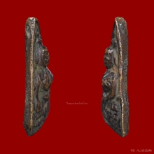 เหรียญหล่อโบราณพิมพ์สามเหลี่ยม หลวงพ่อเพชร