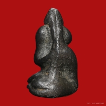 ปิดตาวัดท้ายย่านพิมพ์กบเนื้อแร่พวง