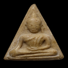 +ติดที่1สมาคม นางพญาหลวงพ่อกวย เนื้อผงน้ำมัน