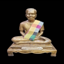 รูปหล่อบูชา อาจารย์ลอย โพธิ์เงิน หน้าตัก5 นิ้ว 