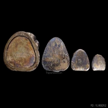 สร้างเจดีย์ปี 33 ชุดกรรมการใหญ่ 4 องค์ เนื้อเงิน กล่องเดิม