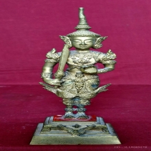 พระสยามเทวาธิราช รุ่นฉลองกรุงรัตนฯ 200 ปี สูง 10 นิ้ว