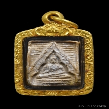 พระวัดปากน้ำรุ่นสามพิมพ์สองสวยเดิมเลี่ยมทองพร้อมใช้