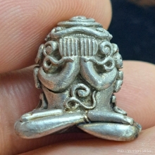 พระปิดตามหาโชค เนื้อเงิน หลวงพ่อเกษม