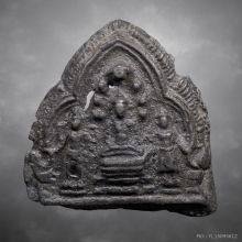 พระนารายณ์ทรงปืนเนื้อชินตะกั่ว กรุเมืองลพบุรี