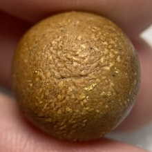 ลูกอมเนื้อผงธูปกรรมฐาน พ่อท่านคลิ้ง วัดถลุงทอง 