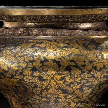 กระโถนทรงปรีถมทองยุครัตนะโกสินทร์