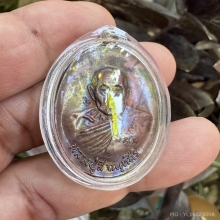 หลวงปู่สี เหรียญหน้าหนุ่ม หลังพระปิดตาสวยเดิมๆ