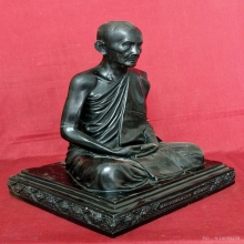 พระบูชาหลวงพ่อกวย 9 นิ้ว วัดโฆสิตาราม ฐานอุดมวลสาร