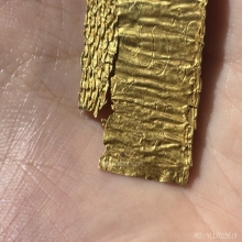 ตะกรุดสาริกาเนื้อทองคำ