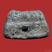 เนื้อว่านรุ่นแรกหลวงปู่ทวดพิมพ์กลางหน้ากลม