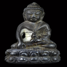 พระกริ่งนิมมานโกวิท รุ่นแรก หลวงพ่อทองดำ วัดท่าทอง