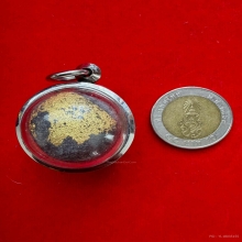 ลูกอมผงพุทธคุณ ปิดทอง ติดจีวร หลวงปู่กาหลง วัดเขาแหลม