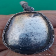 เบี้ยแก้ ลพ.คำ วัดโพธิ์ปล้ำ เลี่ยมเงินเก่า