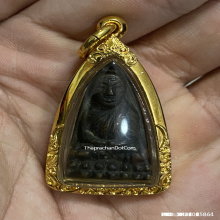 หลวงปู่ทวด วัดช้างให้ หลังเตารีด อาปาเช่แข้งขีด ปี2505