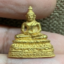 พระพุทธาภิวัฒน์ ทองคำ