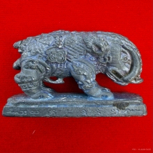  พญาหมูพลิกแผ่นดิน หลวงปู่กาหลง เนื้อตะกั่วรุ่นแรก เลข 55