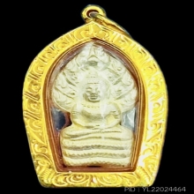 ปรกมะขามหลวงพ่อคูณ เสาร์๕ คูณพันล้าน เนื้อเงิน เลี่ยมทองแท้