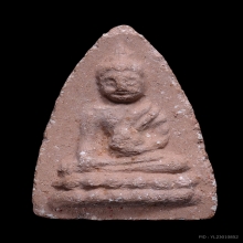 13.พระพุทโธน้อย พิมพ์กลางเกศตุ้ม เนื้อปูนแดงผสมผง ปี 2494