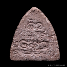 13.พระพุทโธน้อย พิมพ์กลางเกศตุ้ม เนื้อปูนแดงผสมผง ปี 2494