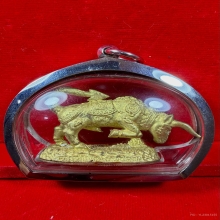 วัวธนูคะนองฤทธิ์ หลวงปู่กาหลง เขี้ยวแก้ว รุ่นเเรก