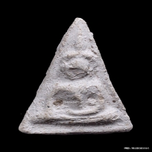 พระนางพญาหลวงปู่เผือก วัดกิ่งแก้ว จ.สมุทรปราการ