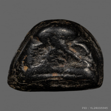 พระปิดตาเนื้อผงคลุกกรัก พิมพ์โบราณ