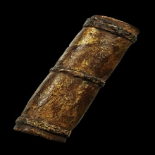 ตะกรุดหนังหน้าผากเสือ