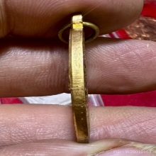 เหรียญกิ่งไผ่ พ่อเกษม 2518 กะไหล่ทองสวยมากเดิม ๆ 