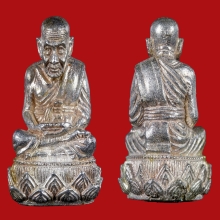 รูปหล่อหลวงพ่อทวดชุดกรรมการ สร้างมณฑป