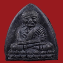 พระหลวงปู่ทวด รุ่น สก. พิมพ์เตารีดใหญ่ เนื้อว่าน ปี 2544 